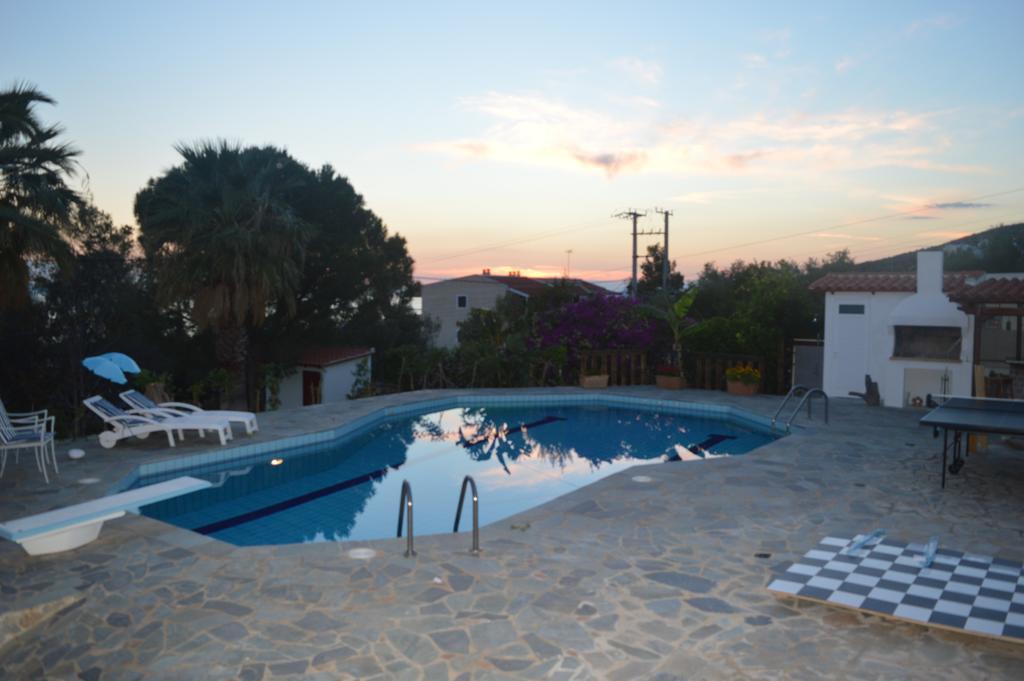 Villa Suites Lagonisi Luxury Buitenkant foto